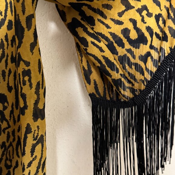Icon animal print shawl, lightweight, sheer, with fringe, NWT - Picture 7 of 9